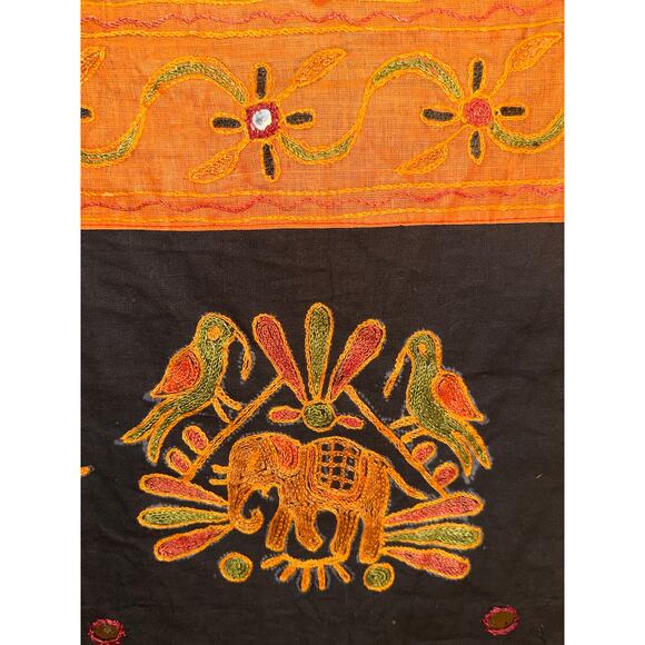 VINTAGE INDIAN FOLK ART MIRROR TAPESTRY EMBROIDERED BANJARA KANTHA WALL HANGING - Picture 7 of 10